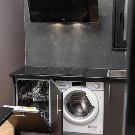 The Modern Flat 25 Apartment *