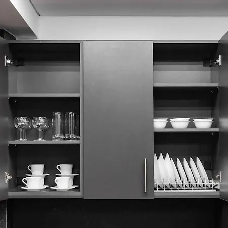 The Modern Flat 25 Apartment