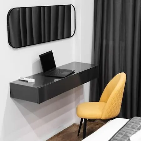 The Modern Flat 25